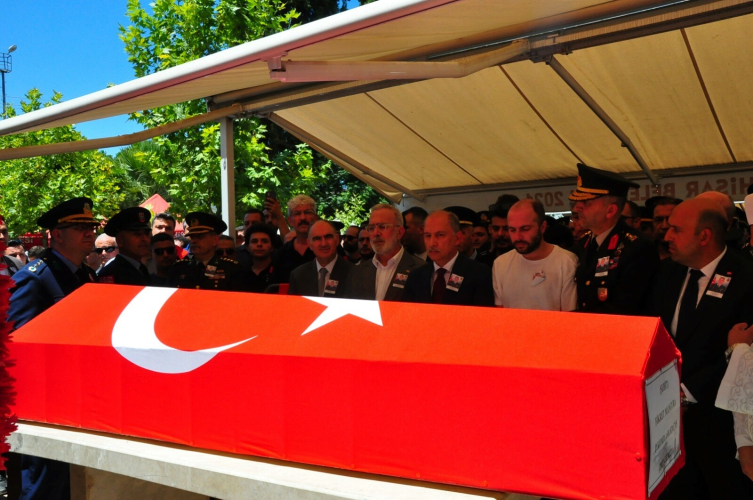 Türkiye şehitlerini uğurladı