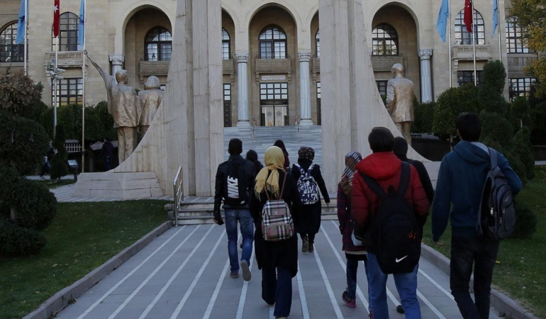 universite-ogrencisi-gazi-aa-1519885.jpg