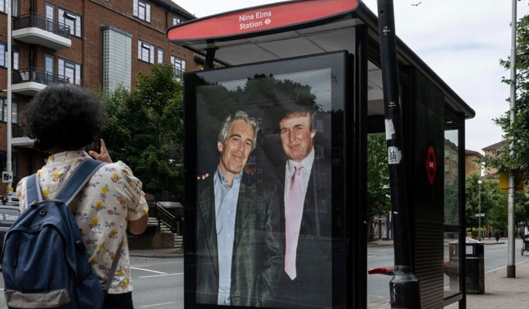 FBI, Trump’ı Epstein Dosyasından Sildi İddası