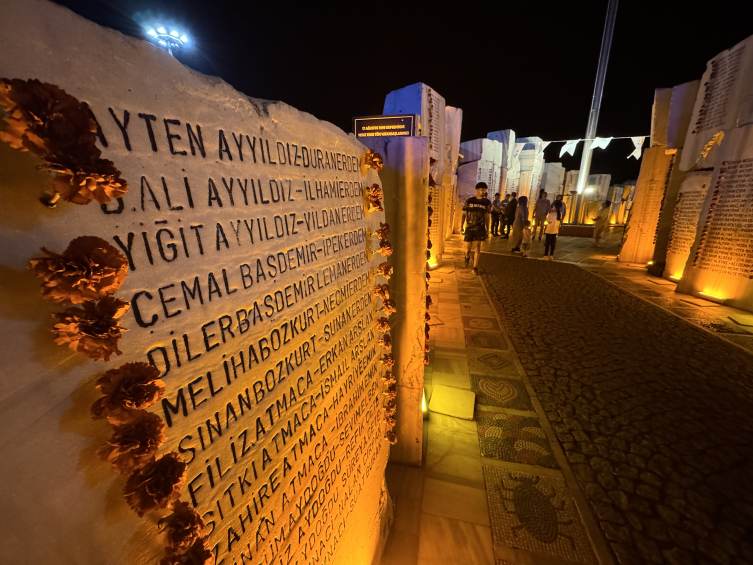 Marmara Depremi şehitleri anıldı
