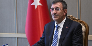 cevdet-yilmazaa-2389795.jpg