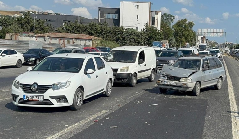 Silivri’de Zincirleme Kaza: 3 Yaralı!