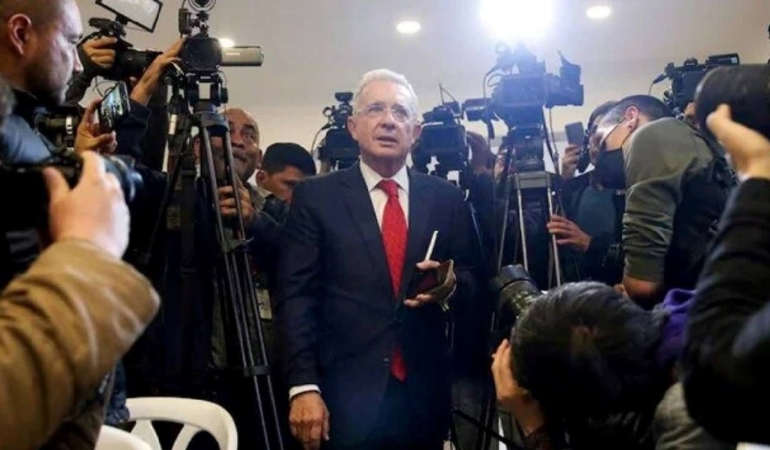 Eski Cumhurbaskanı Uribe’ye 12 Yıl Ev Hapsi!
