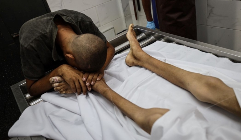Gazze’de Açlık Faciası: 17 Yaşındaki Çocuk Öldü