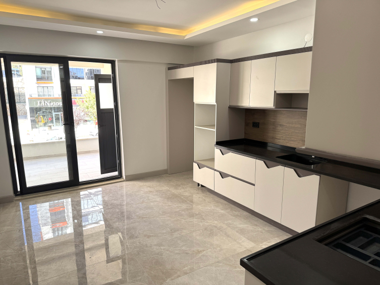 Elazığ'da 1216 depremzede aile yeni evlerine yerleşti