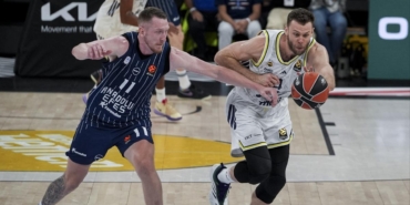 euroleaguede-turk-derbisi-191_2-41.jpg