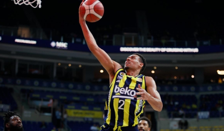 fenerbahce-bekonun-konugu-313_2-41.jpg