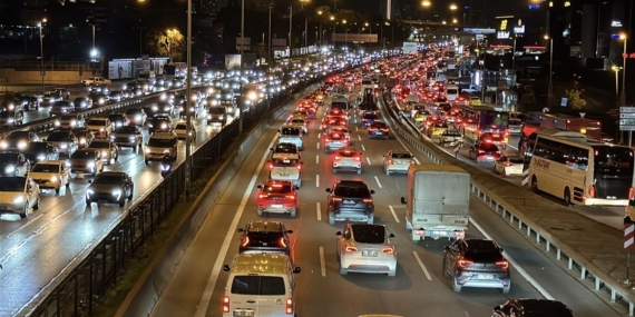 istanbulda-trafik-cilesi-499_2-41.jpg