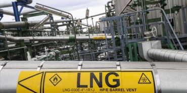 lng-2411588.jpg