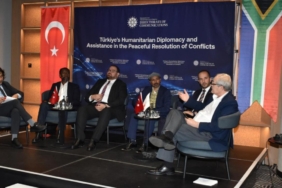 Turkiyeden-Guney-Afrikada-Baris-Icin-Diplomasi.jpg