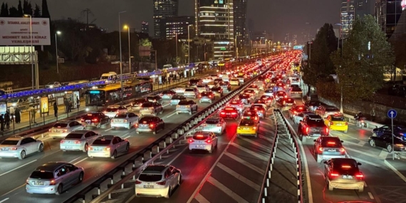 istanbulda-trafik-yine-ki-713_2-41.jpg