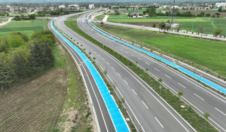 otoyol-bisiklet-yolu-2416165.jpg