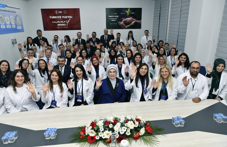 Emine Erdoğan: Bir toplum, her mensubunu eşit önemde gördüğünde medeni olur