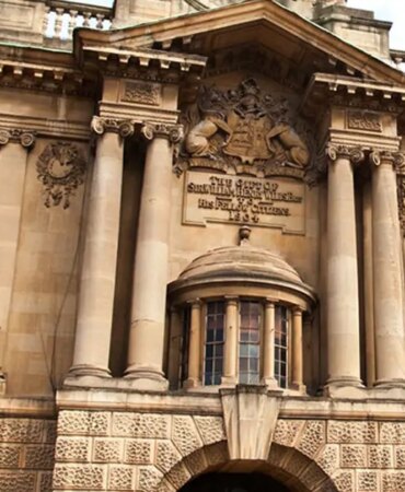4-bristol-museum-and-art-gallery-square-737102.jpg