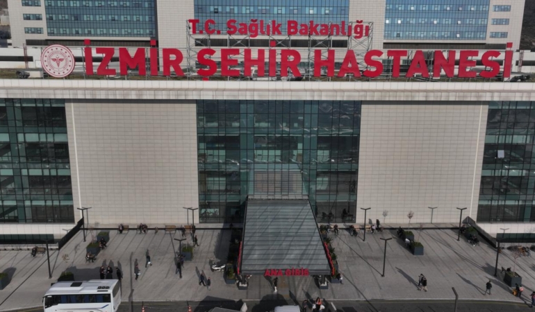 izmir-sehir-hastanesi-2424010.jpg