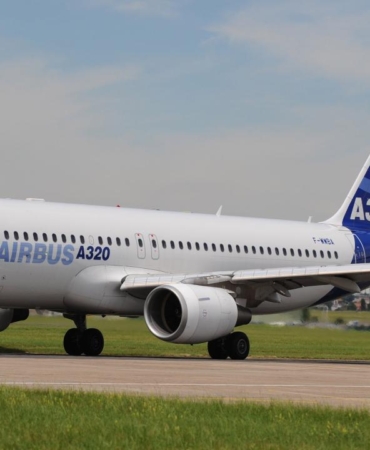 airbus-a320-2420774.jpg