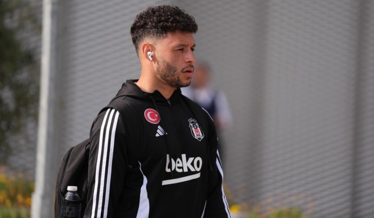 alex-oxlade-chamberlain-p-325_2-41.jpg