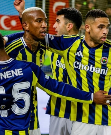 fenerbahcede-ilk-8-yolund-498_2-41.jpg