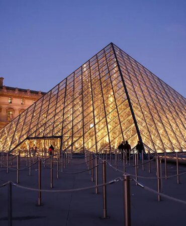 louvre2-470029.jpg