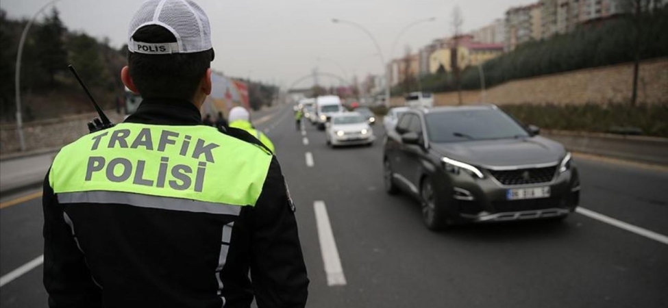 ankara-trafik-polisi-yol-2335192.jpg