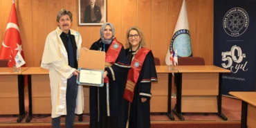 buude-profesorluk-belgeleri-torenle-takdim-edildi-VHFIvdTD.webp