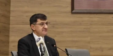 kutahyada-baskan-kahveci-halk-gununde-sorunlari-dinledi-McahsuNq.webp