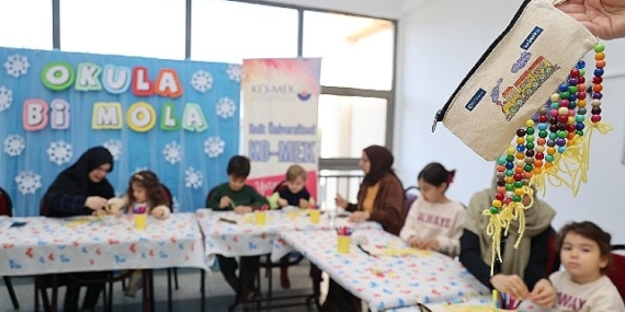 minik-ko-mekliler-okula-bi-molada-bulustu-U6wBSWVd.jpg