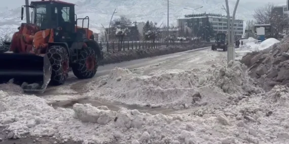 tuncelide-motokuryeler-ile-kis-lastigi-olmayan-araclar-5-gun-trafik-yasak-S16BFccB.webp