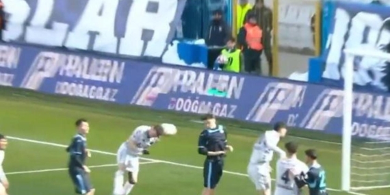 1-lig-macinda-iptal-edilen-gol-spikeri-isyan-ettirdi-6FTFgEtC.jpg