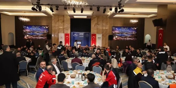 afad-ve-stklar-iftar-programinda-bulustu-I1zaKavS.jpg