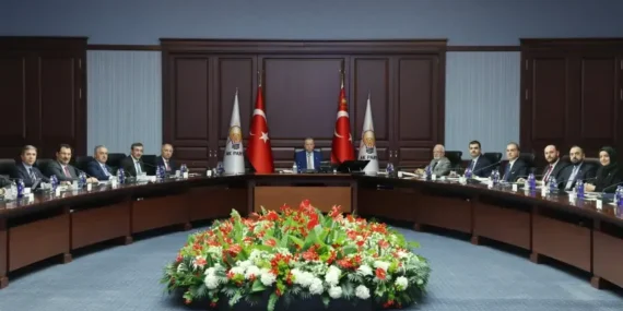 ak-parti-myk-cumhurbaskani-erdogan-liderliginde-toplaniyor-birbirinden-onemli-konular-masada-D2YNBXyB.webp