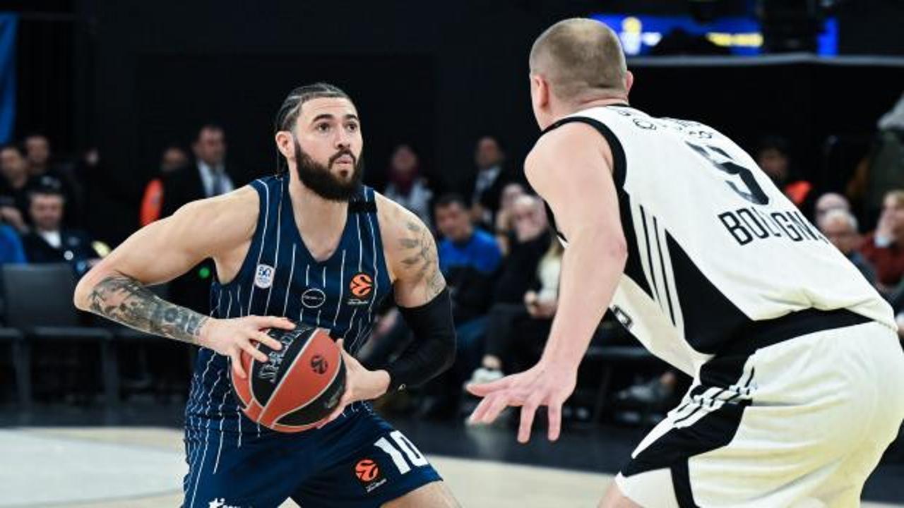 anadolu-efes-italyan-takimini-farka-bogdu-Ss4pH8Ki.jpg