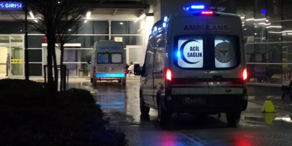 apartmanda-zehirlenme-suphesi-11-kisi-hastaneye-kaldirildi-hLbD4q1Z.jpg