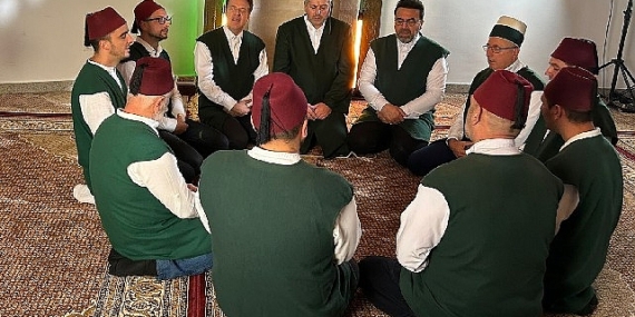 asirlardir-suren-yakaris-notalarla-bulustu-qHyTUTpS.jpg