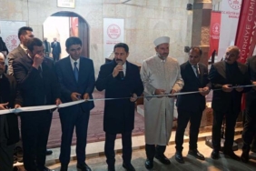 asrin-felaketinde-hasar-goren-reyhanlidaki-tarihi-cami-yeniden-ibadete-acildi-OL3ZfsTU.jpg