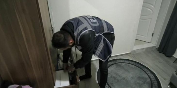 aydin-merkezli-6-ilde-vize-dolandiriciligi-operasyonu-12-tutuklama-N2Kg8e5A.jpg