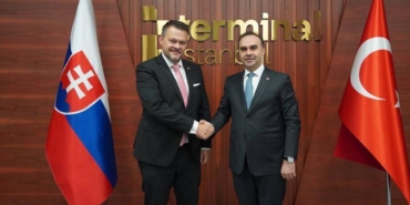 bakan-kacir-duyurdu-sanayi-ve-teknolojide-slovakya-ile-yeni-donem-wB1ilyr7.jpg