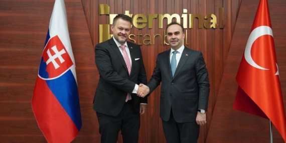 bakan-kacir-duyurdu-sanayi-ve-teknolojide-slovakya-ile-yeni-donem-wB1ilyr7.jpg