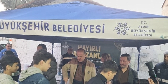 baskan-cercioglu-binlerce-vatandasi-iftar-sofralarinda-bulusturdu-VBF4cPq1.jpg