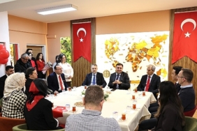 bayrampasada-ikinci-donem-bayrak-sevgisiyle-basladi-UWwLj3Me.jpg