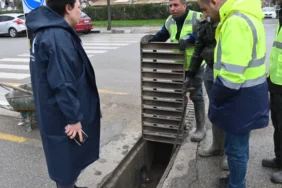 buyuksehir-ve-maski-ekipleri-bin-personel-ile-sahada-pwDsDGlV.webp