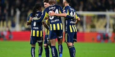 canli-turkiye-kupasinda-fenerbahce-erzurumsporu-geriden-gelerek-maglup-etti-5bNuybm6.jpg