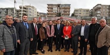 cem-hayirlioglu-yeniden-baskan-secildi-R5i9cBUv.jpg