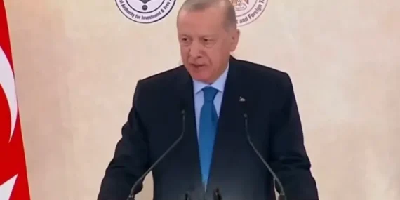 cumhurbaskani-erdogan-turkiye-misir-is-forumunda-konusuyor-6zy5ILts.webp