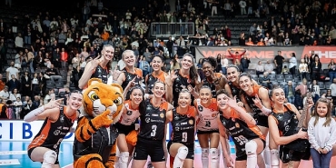 eczacibasi-dynavit-besiktas-karsilasmasindan-galibiyetle-ayrildi-QiAmL23Y.jpg