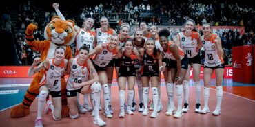 eczacibasi-thy-karsisinda-3-sette-galibiyete-uzandi-9jq8i8S5.jpg