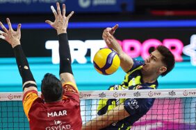 efeler-liginde-derbi-zamani-galatasaray-fenerbahce-3Q4ZZyC6.jpg