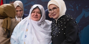 emine-erdogan-hala-mucadele-etmemiz-asmamiz-gereken-bir-on-yargi-bariyeri-var-qPJalGgx.jpg