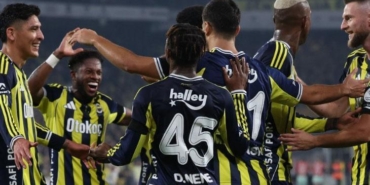 fenerbahce-acikladi-yildiz-oyuncu-uzun-sure-sahalardan-uzak-kalacak-JDhFVUjv.jpg