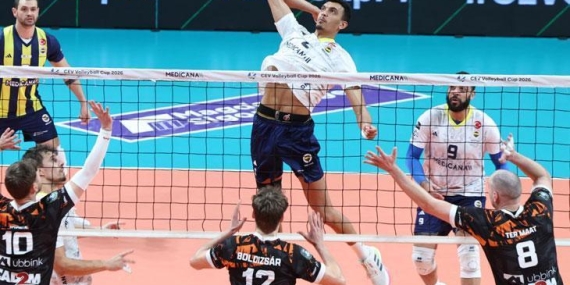 fenerbahce-evinde-set-vermeden-kazandi-JpGs8KcG.jpg